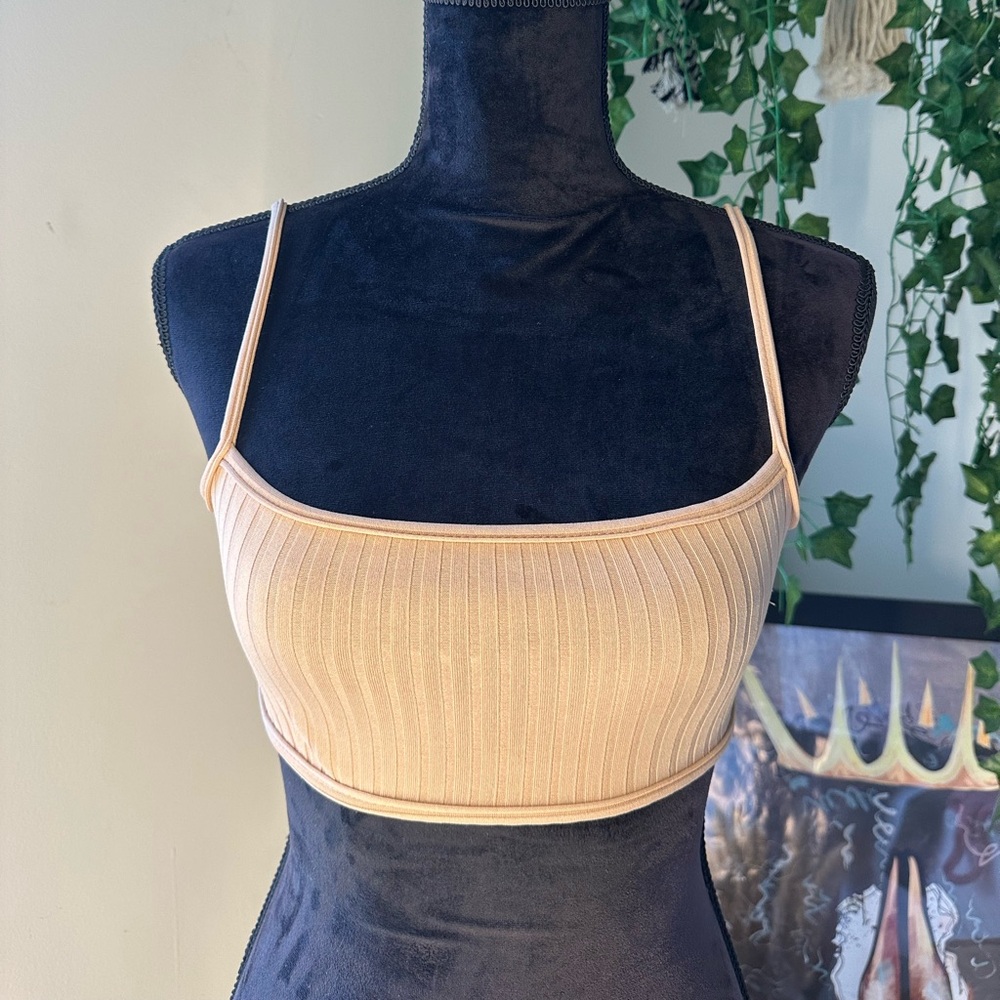 PrettyLittleThing Ribbed Beige Crop Top 🌟